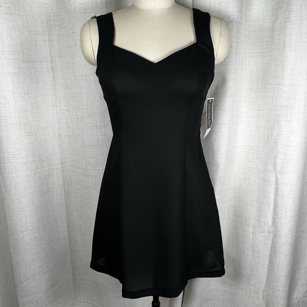 NEW! Vintage 90s Y2K Steppin' Out Black Mini Dress Sweetheart Neckline Roses XS